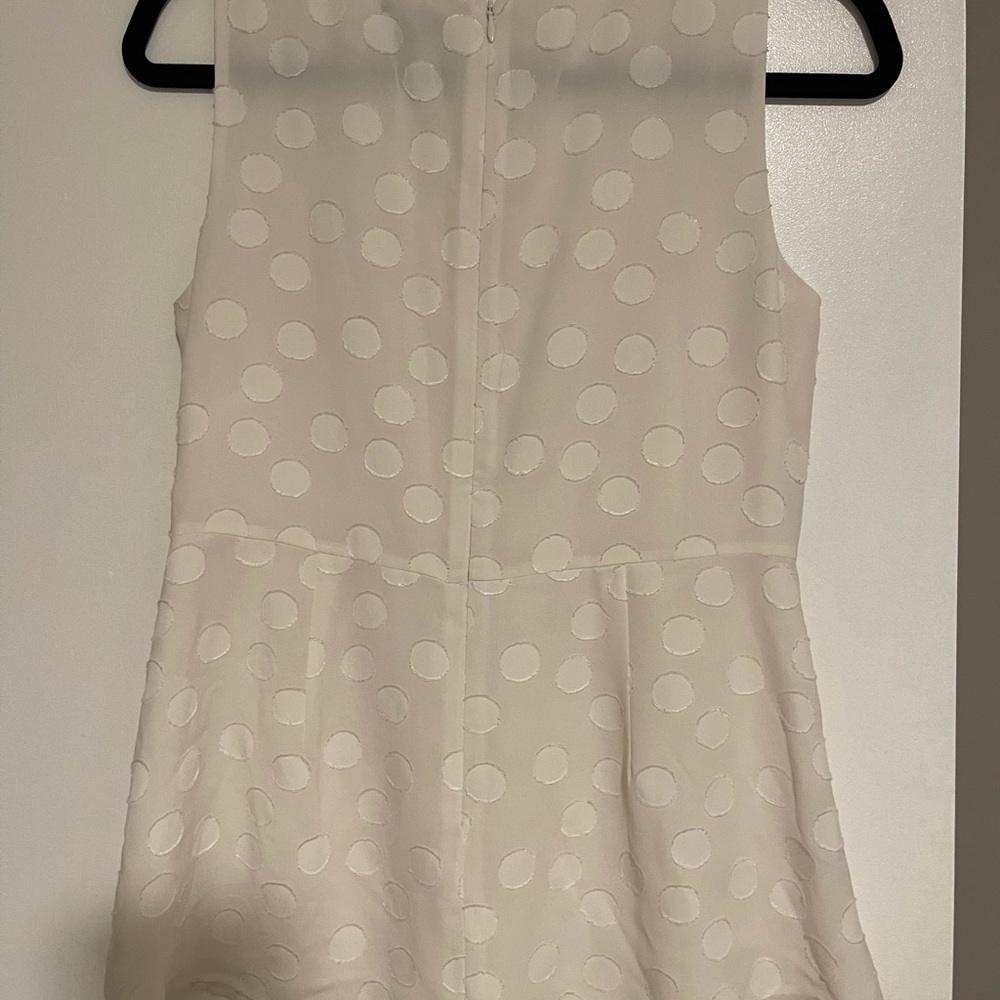 EUC Ann Taylor off white top -SIZE - SMALL - Picture 3 of 3